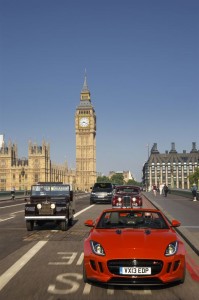 Jaguar F-TYPE auf der Westminster Bridge, Foto: Jaguar