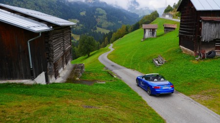 Mit dem Audi RS5 Cabriolet auf die Alm. Foto: Autogefühl