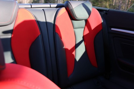 Audi S3 Cabriolet: Auch die Rücksitze sind mehr als attraktiv, Foto: Autogefühl