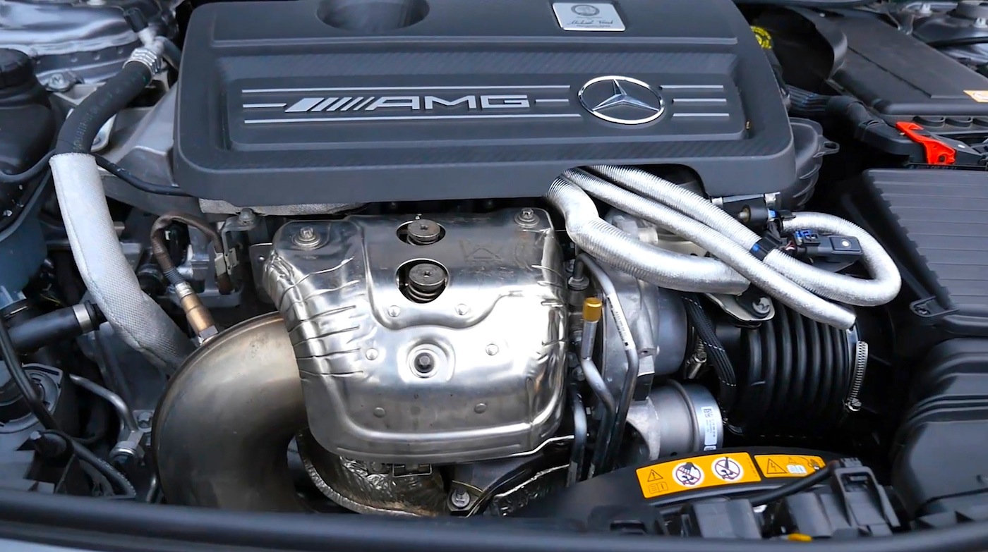A45AMG_Mercedes_motor