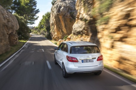 Pressefahrveranstaltung Mercedes Benz, B-Klasse,  Mallorca Oktober 2014, Electric Drive, Cirrus Weiss, Leder ARTICO* schwarzPressdrive Mercedes Benz; B-Class,  Mallorca October 2014, Electric Drive, Cirrus White, interior ARTICO*/black