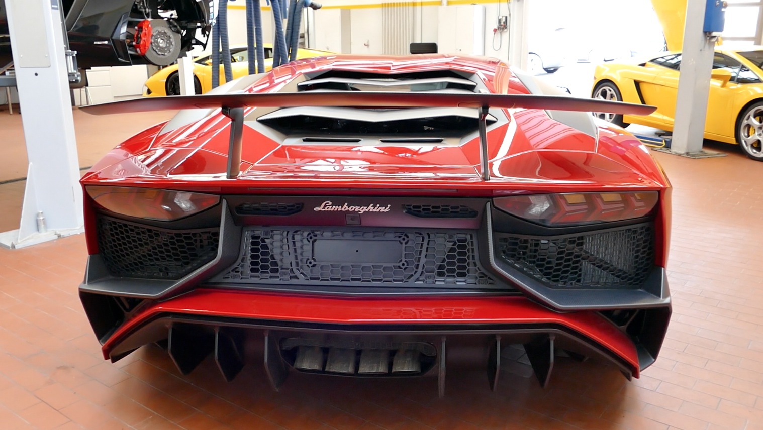 LamborghiniAventador-LP750-4_autogefueh004