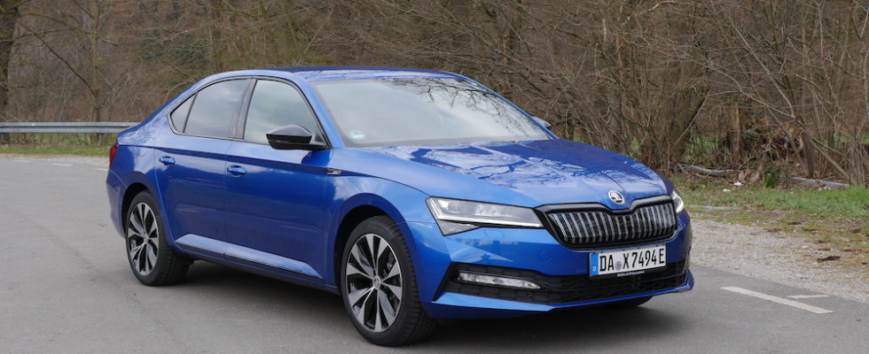 Skoda Superb Sportline Iv Phev Fahrbericht 2020 Autogefuhl